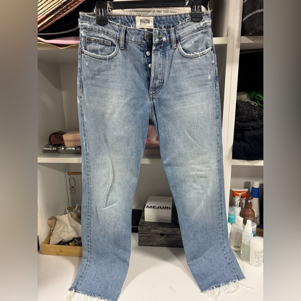 ZARA Authentic Denim High Rise Straight Leg Jeans Light Wash Raw Hem Size 4 / 26 - Picture 2 of 3